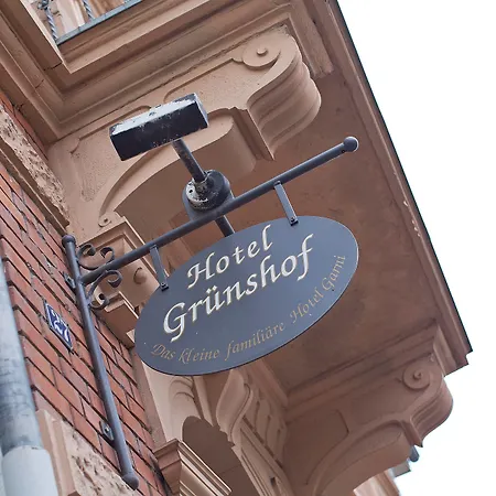 Gruenshof * ヴァルドルフ