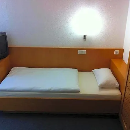 Gruenshof * ヴァルドルフ
